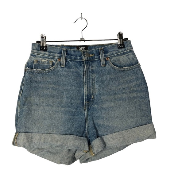 Urban Outfitters UO BDG Mom High Rise Denim Shorts 25 - Picture 2 of 5